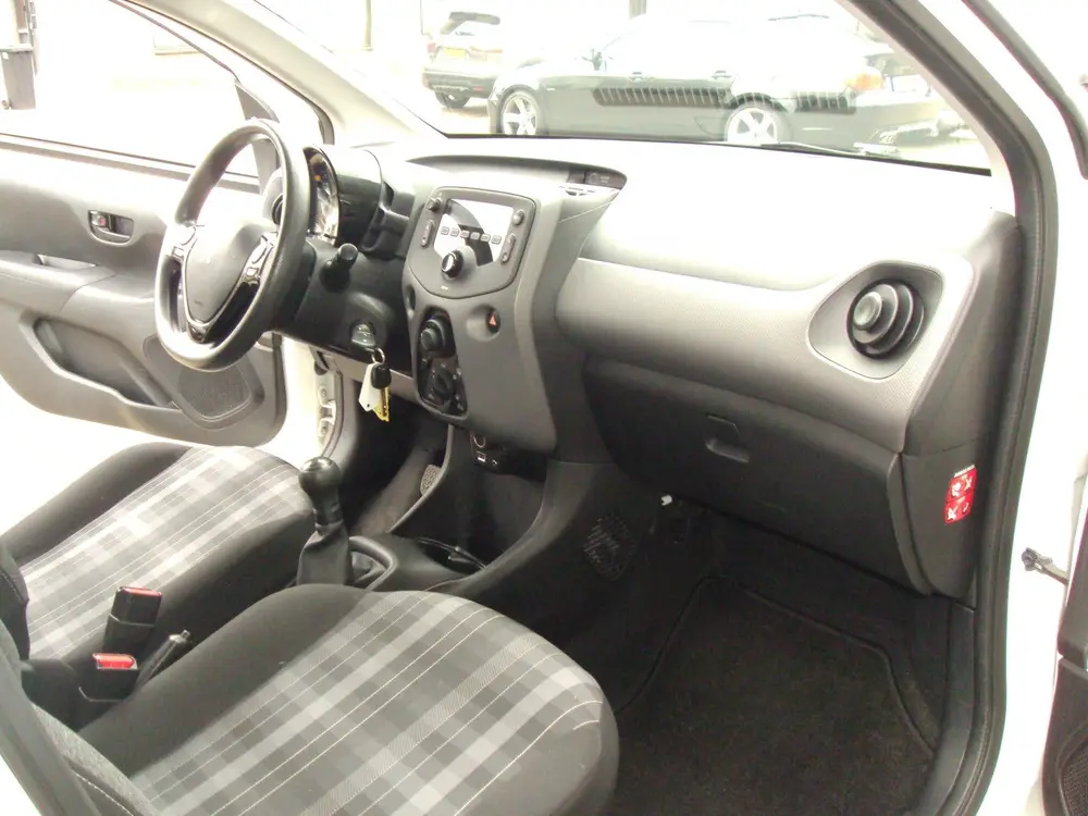 Peugeot 108 1.0 e-VTi Active TOP! uit 2019, foto 13
