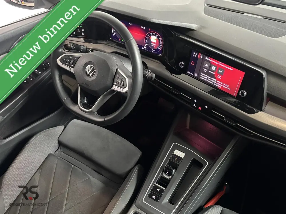 Volkswagen Golf 1.5 eTSI Style | LED | Pano | ACC | Virtual uit 2021, foto 4