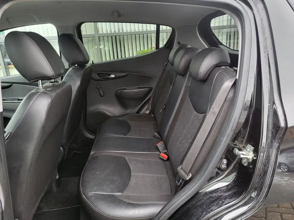 Opel Karl 1.0 ecoFLEX Innovation uit 2019, foto 10
