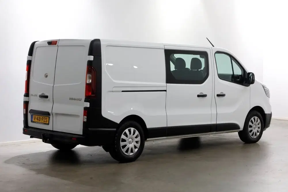 Renault Trafic 2.0 dCi 170pk L2H1 Automaat D.C Comfort LE uit 2023, foto 2