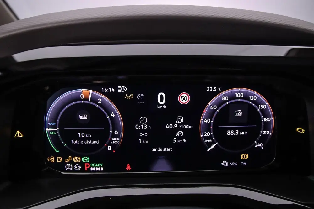 Volkswagen Multivan 1.5 TSI 245pk DSG eHybrid L2 Bulli Editi uit 2026, foto 9