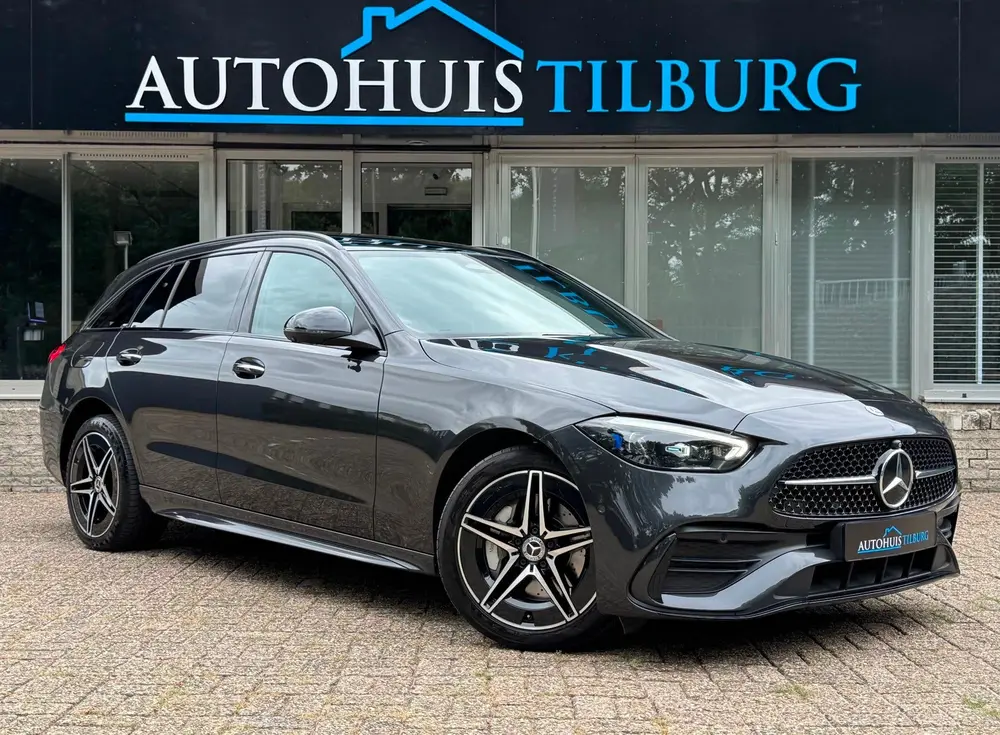 Mercedes-Benz C-Klasse 300 e AMG Line Pano Trekhaak L uit 2022, foto 3