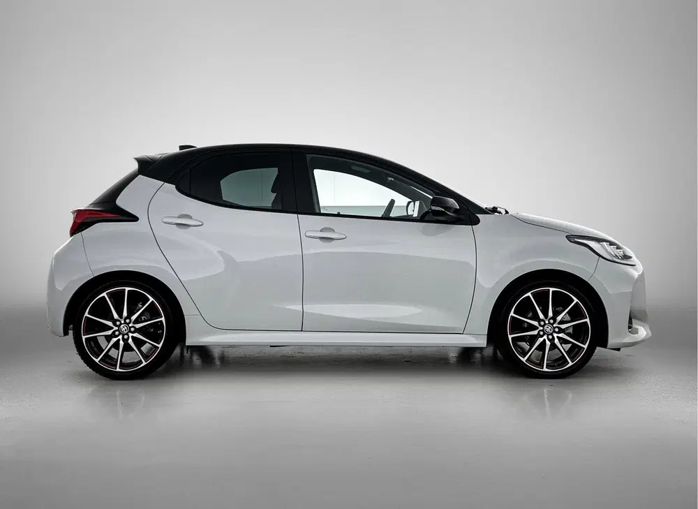 Toyota Yaris 1.5 Hybrid GR Sport Limited uit 2022, foto 14