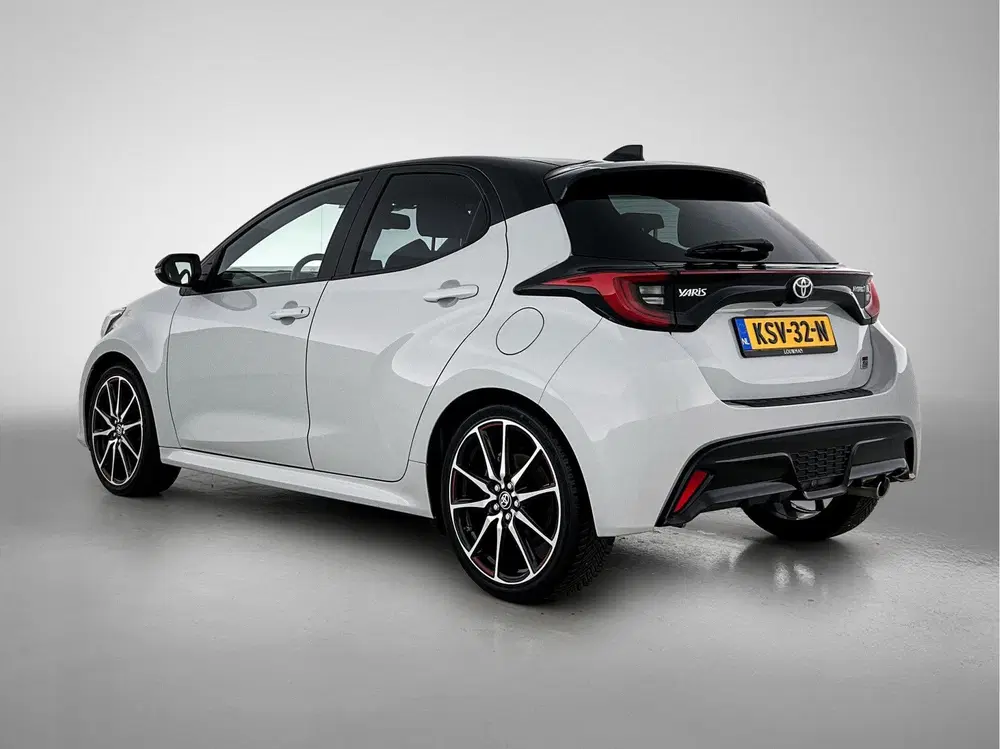 Toyota Yaris 1.5 Hybrid GR Sport Limited uit 2022, foto 16