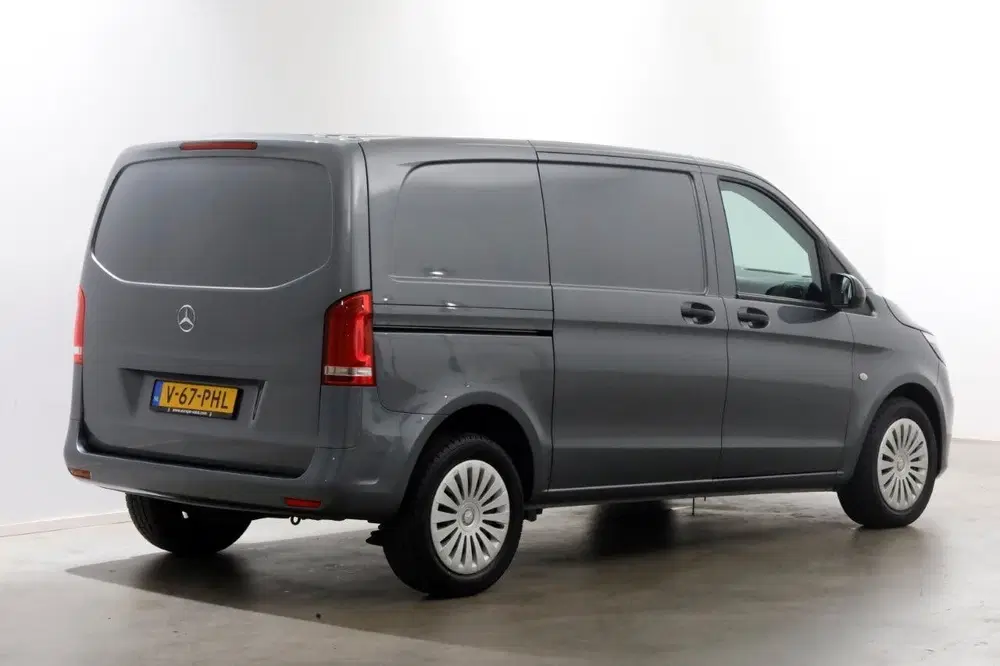 Mercedes-Benz Vito 119 CDI 190pk RWD 9G Automaat Compact LED uit 2021, foto 2
