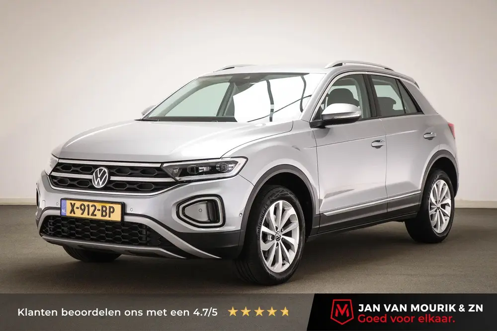 Volkswagen T-Roc 1.5 TSI Style | IQ LIGHT | STOELVERWARMING uit 2023