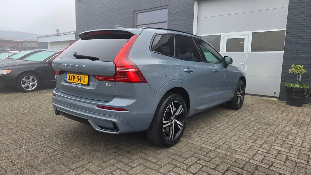 Volvo XC60 2.0 B4 Dark plus Mild Hybride uit 2022, foto 11