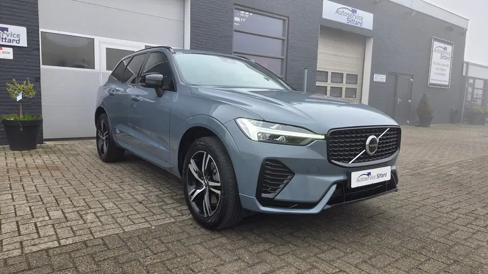 Volvo XC60 2.0 B4 Dark plus Mild Hybride uit 2022, foto 3