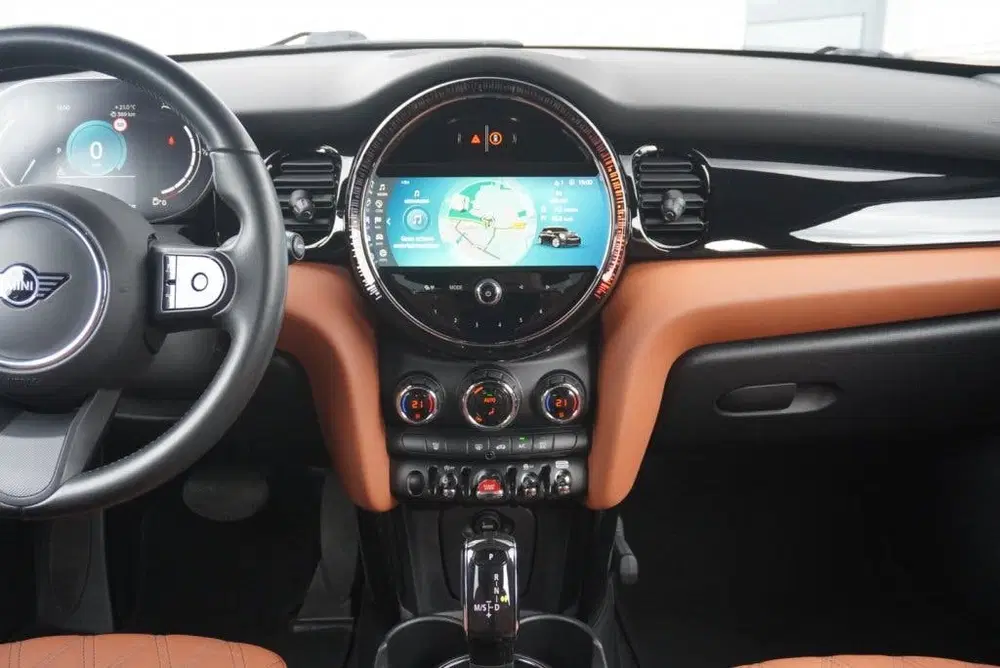 Mini Cooper 1.5 Cooper Camden Leder uit 2024, foto 12