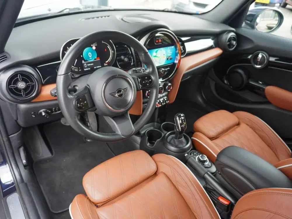 Mini Cooper 1.5 Cooper Camden Leder uit 2024, foto 3