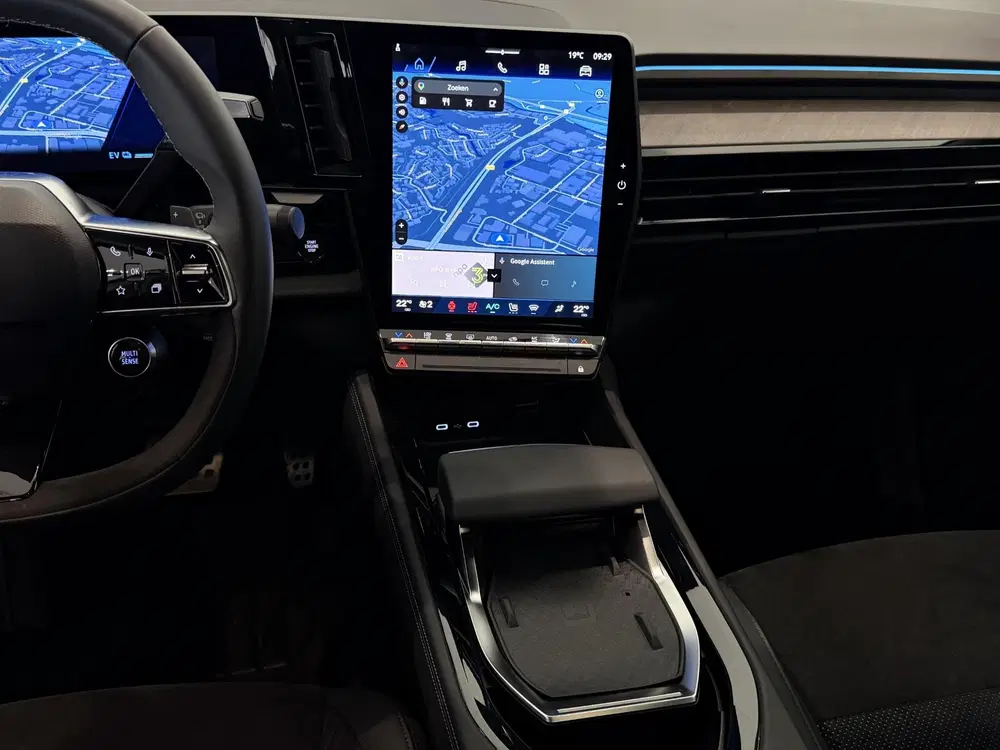 Renault Rafale 1.2 E-Tech Full Hybrid 200 Esprit Alpine uit 2025, foto 10