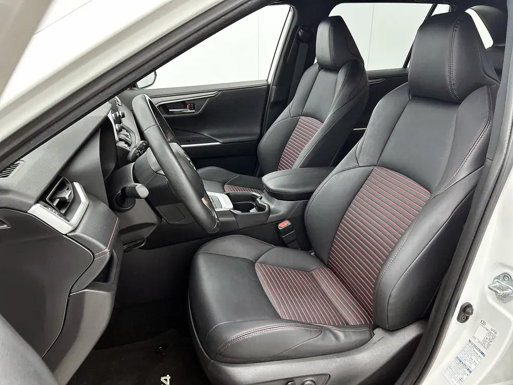 Toyota RAV 4 2.5 Plug-in Hybrid AWD Style uit 2021, foto 15