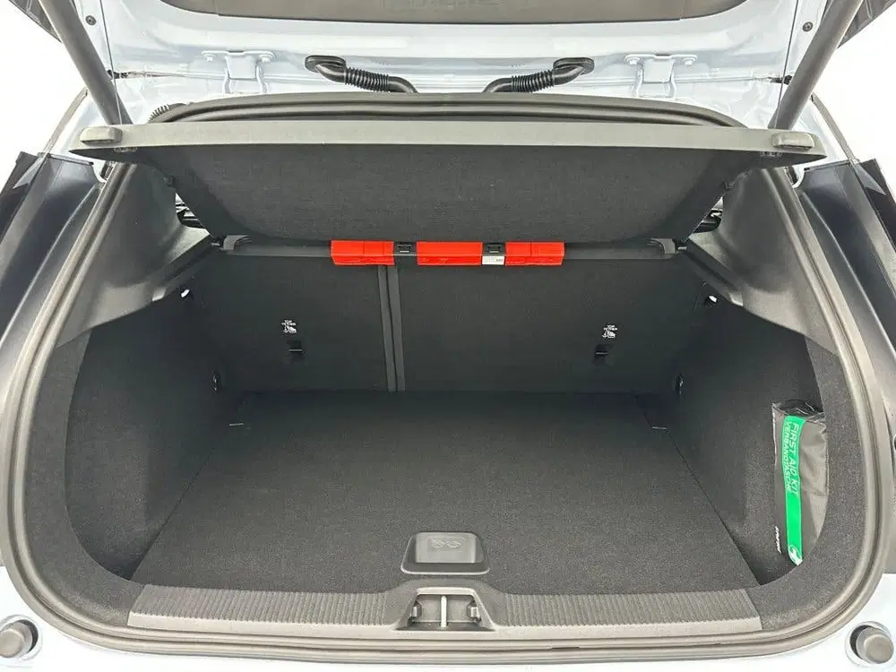 Volvo EX30 Extended Range Plus Europa (bj 2026) uit 2026, foto 14