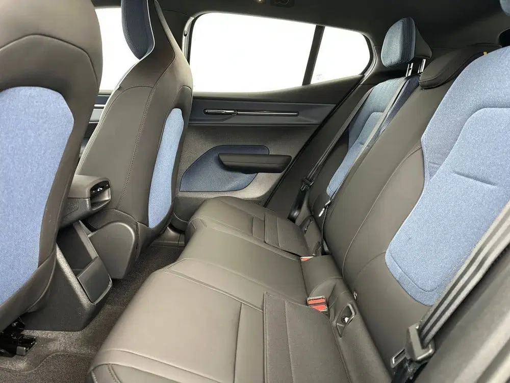 Volvo EX30 Extended Range Plus Europa (bj 2026) uit 2026, foto 15