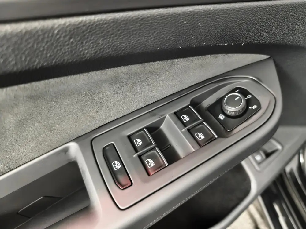 Volkswagen Golf 1.4 eHybrid Style | Achteruitrijcamera | Nav uit 2024, foto 19