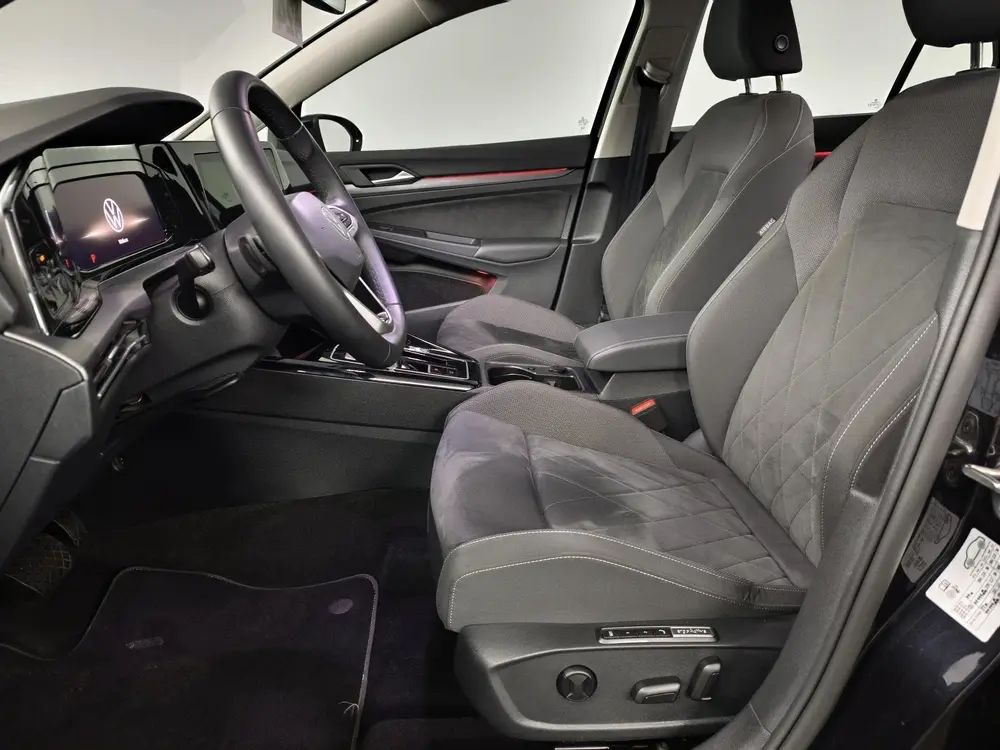 Volkswagen Golf 1.4 eHybrid Style | Achteruitrijcamera | Nav uit 2024, foto 7