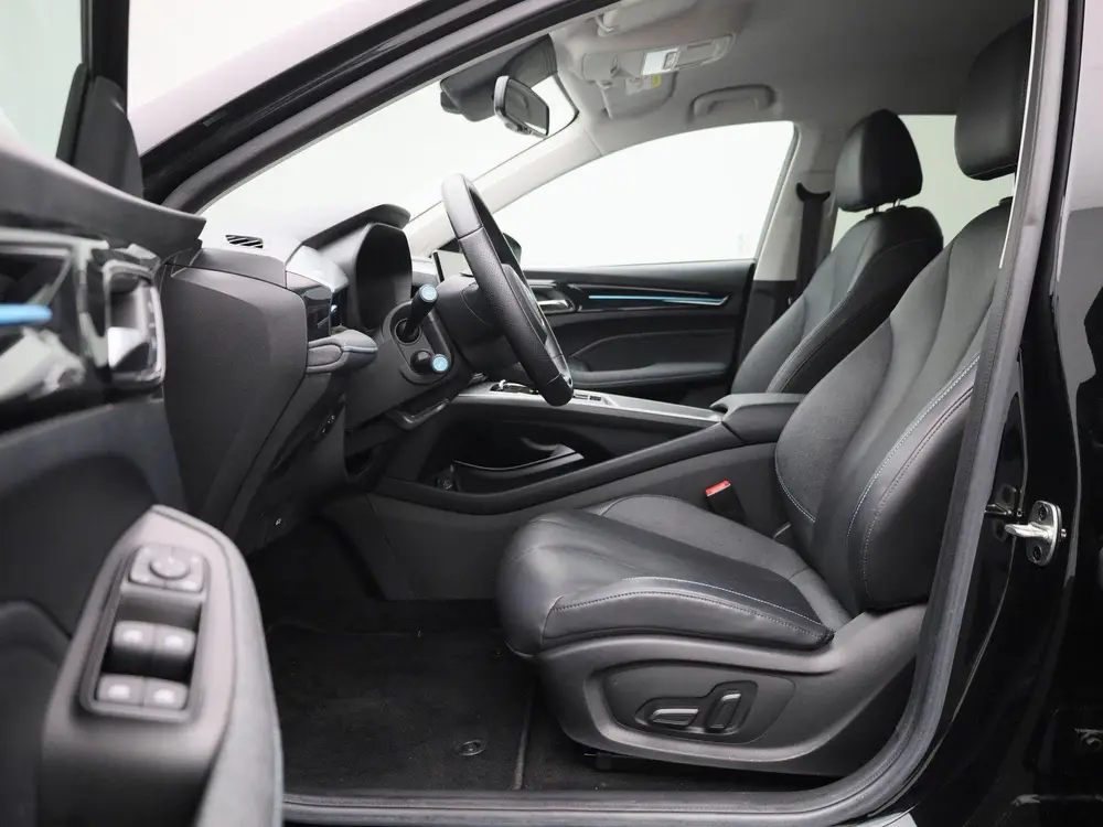 MG MG5 Long Range Luxury 61 kWh uit 2023, foto 11