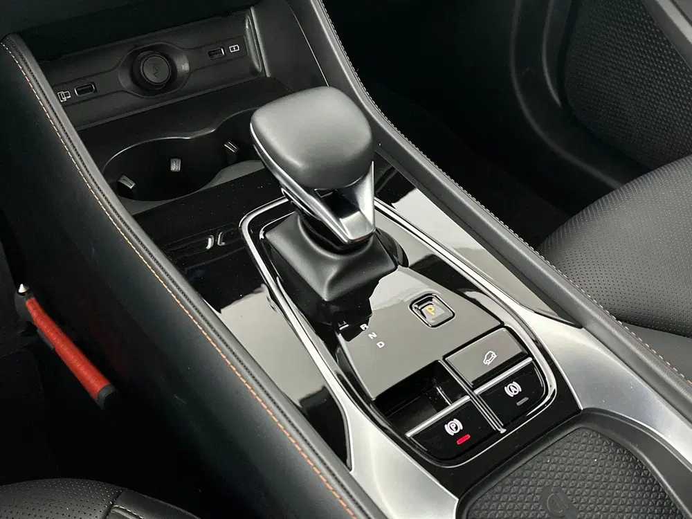 MG HS PHEV 1.5 272pk Aut. Luxury uit 2024, foto 17