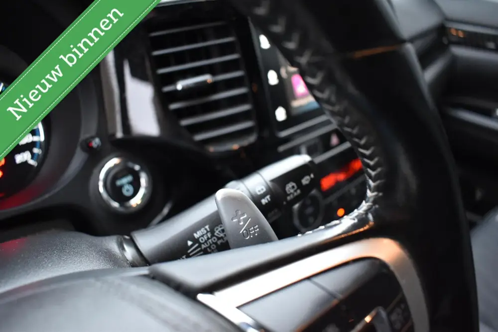 Mitsubishi Outlander 2.4 PHEV Diamand LEDER VOL! 360º CAMER uit 2019, foto 12