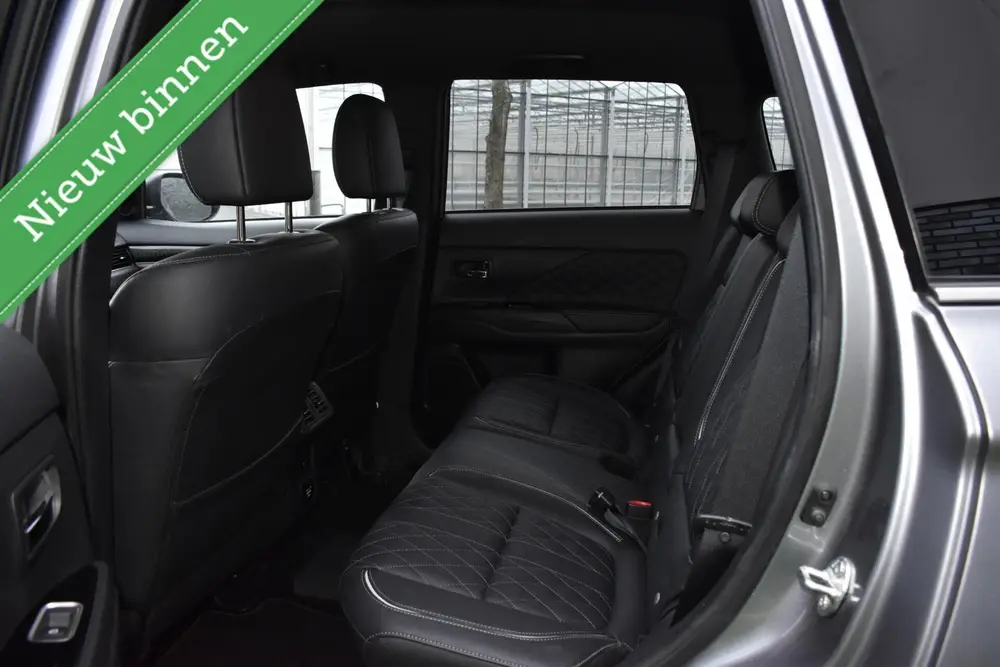 Mitsubishi Outlander 2.4 PHEV Diamand LEDER VOL! 360º CAMER uit 2019, foto 13