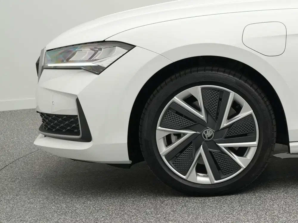 Skoda Superb 1.5 TSI 204pk PHEV Business Edition uit 2025, foto 7