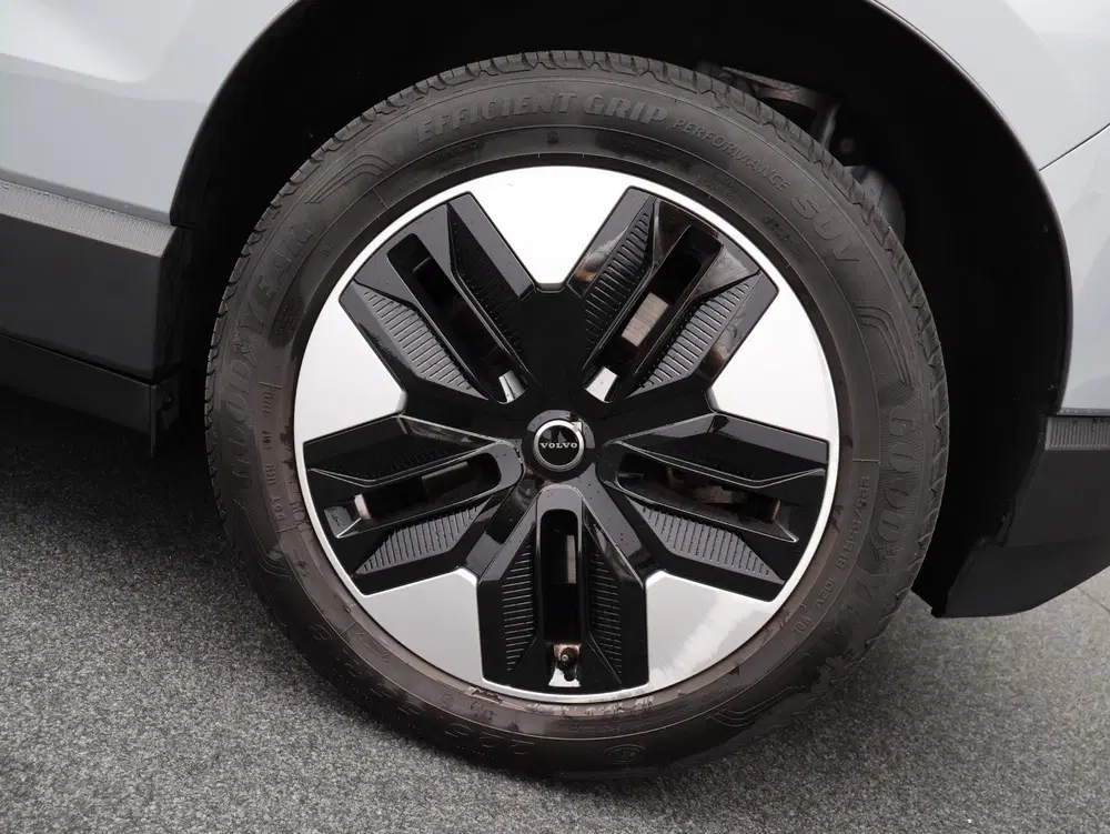 Volvo EX30 Single Motor Plus 51 kWh uit 2024, foto 15