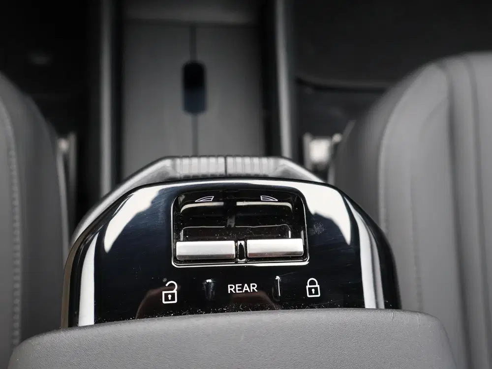 Volvo EX30 Single Motor Plus 51 kWh uit 2024, foto 18