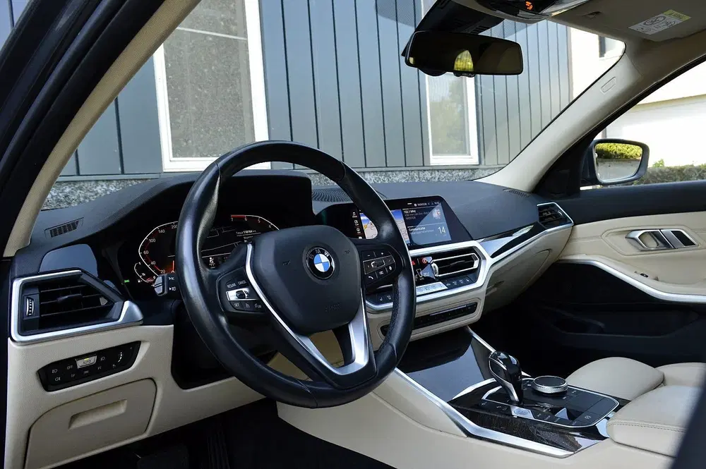 BMW 3-serie 3 Serie Touring 330i High Executive Editio uit 2019, foto 11