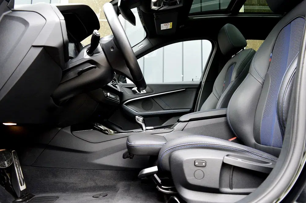 BMW 1-serie 118i M-Sport Rijklaarprijs-Garantie Panora uit 2023, foto 12