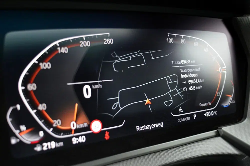 BMW 1-serie 118i M-Sport Rijklaarprijs-Garantie Panora uit 2023, foto 17