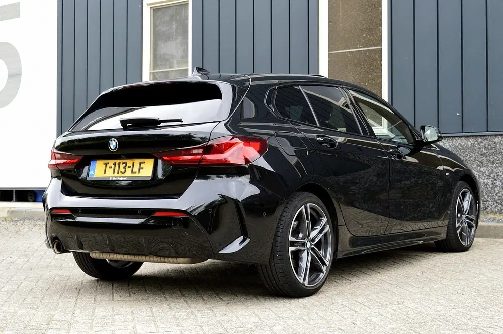 BMW 1-serie 118i M-Sport Rijklaarprijs-Garantie Panora uit 2023, foto 5