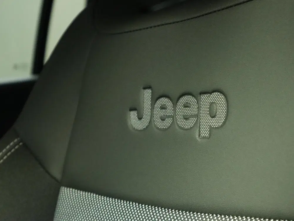Jeep Avenger Altitude 54 kWh uit 2025, foto 16