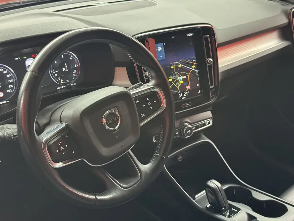 Volvo XC40 2.0 D3 AWD Momentum Pro | APK 20-04-2027 | Stoelv uit 2019, foto 3