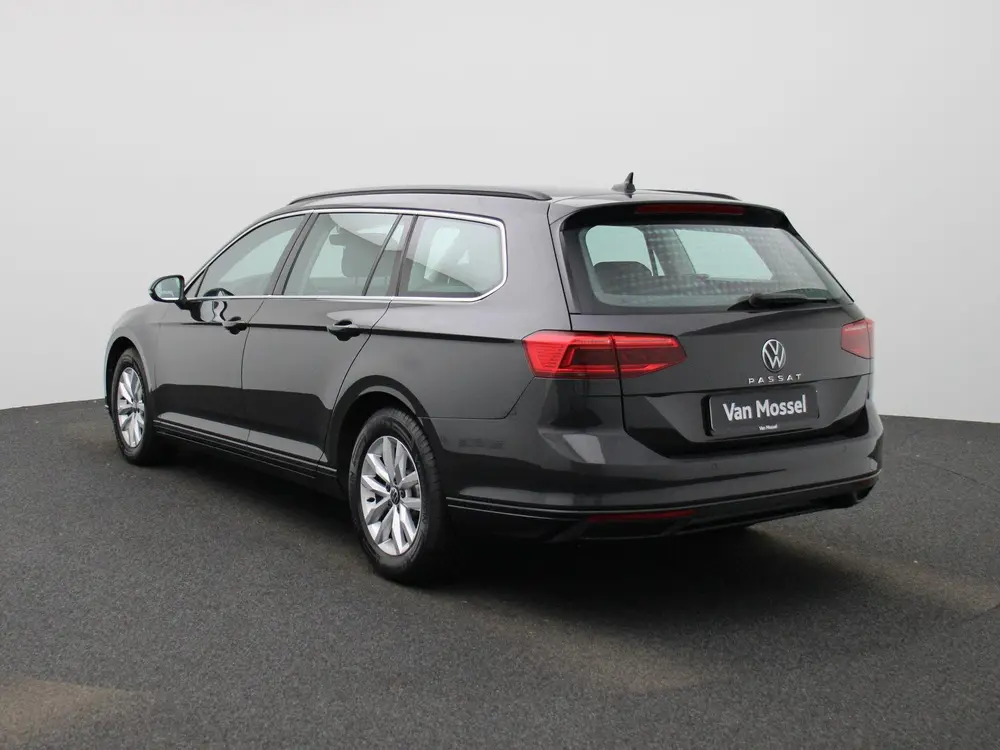 Volkswagen Passat Variant 2.0 TDI Comfort Business uit 2021, foto 2