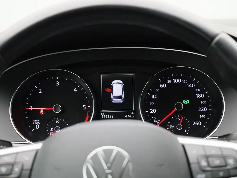 Volkswagen Passat Variant 2.0 TDI Comfort Business uit 2021, foto 8