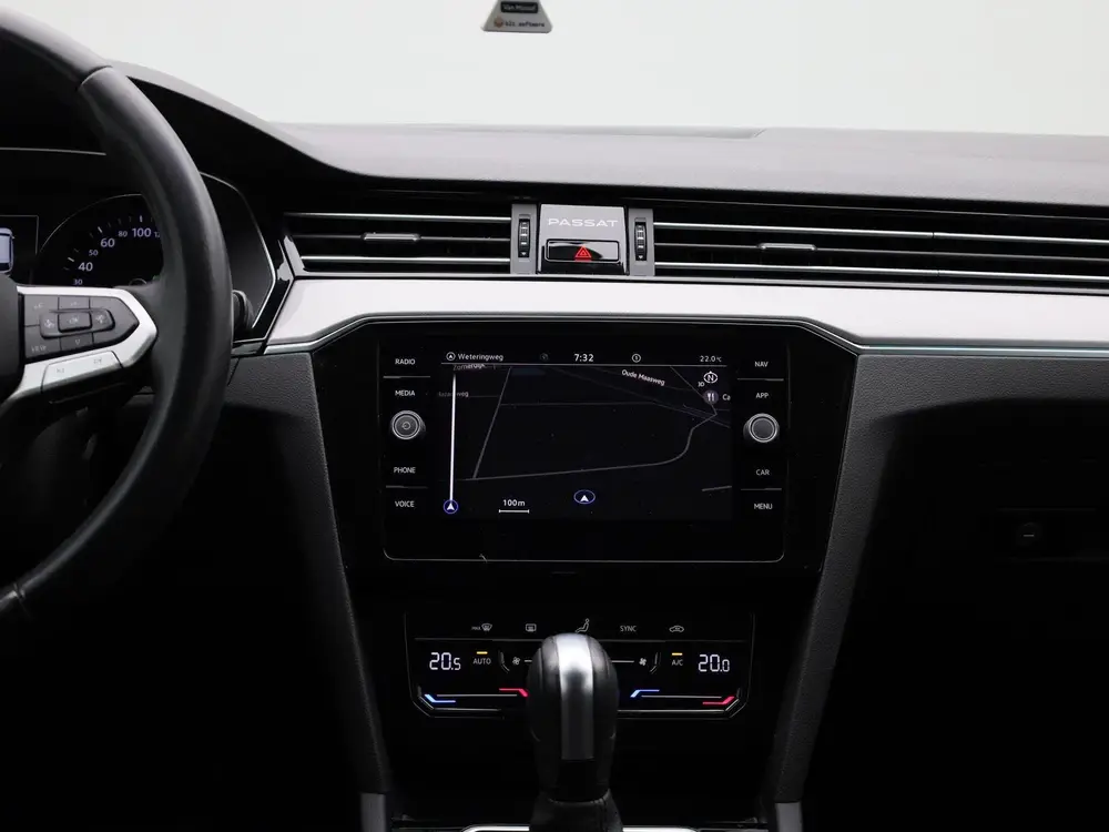 Volkswagen Passat Variant 2.0 TDI Comfort Business uit 2021, foto 9