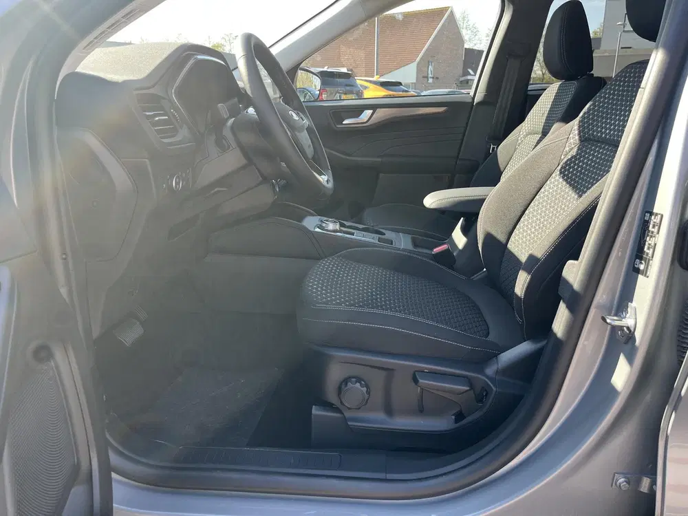 Ford Kuga 2.5 PHEV Titanium uit 2026, foto 10
