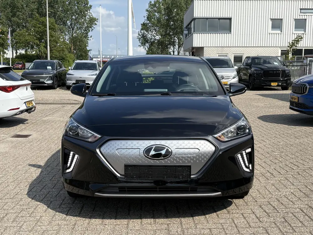 Hyundai IONIQ i-Motion EV 38 kWh uit 2022, foto 2
