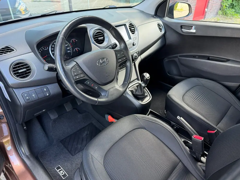 Hyundai I10 1.0i Premium - Navi - Climate - Winterpakket - O uit 2019, foto 10