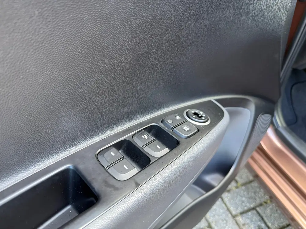 Hyundai I10 1.0i Premium - Navi - Climate - Winterpakket - O uit 2019, foto 14
