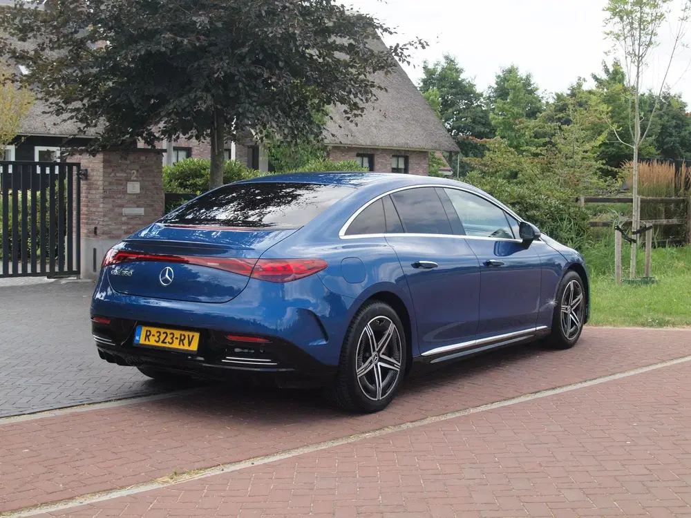 Mercedes-Benz EQE 350+ AMG Line 91 kWh uit 2022, foto 10