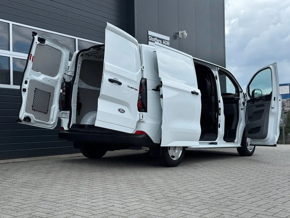 Ford Transit Custom 300 2.0 TDCI L1H1 Trend 136pk uit 2024, foto 2