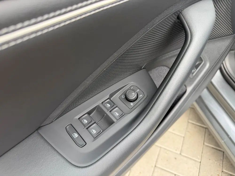 Volkswagen Passat Variant 1.5 eHybrid 204pk Elegance PHEV uit 2024, foto 9