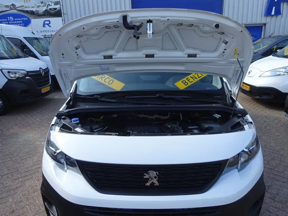 Peugeot Partner 1.2 PureTech Pro BENZINE AIRCO NAVI CRUISE uit 2022, foto 8
