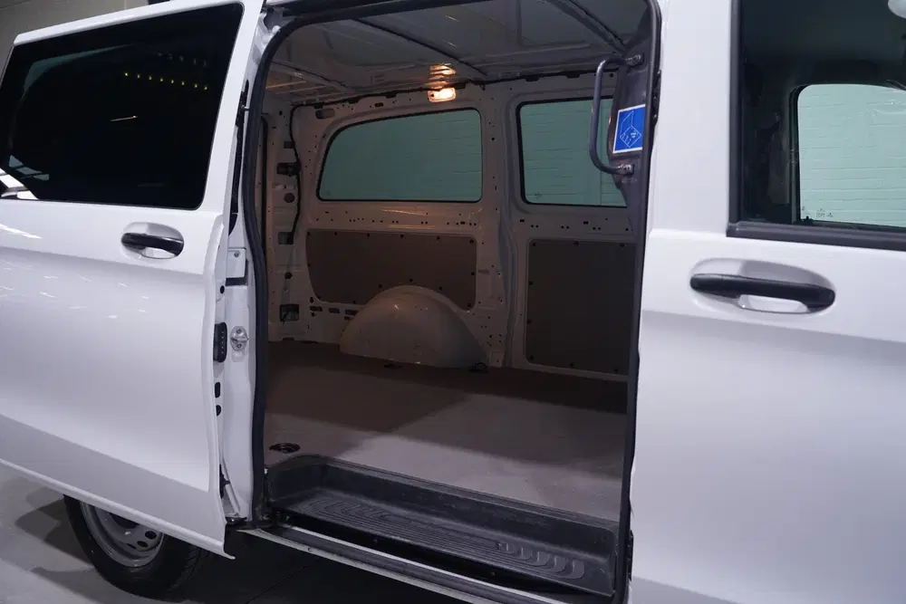 Mercedes-Benz Vito 114 CDI 136 pk Lang Navi uit 2022, foto 10