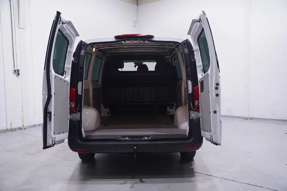 Mercedes-Benz Vito 114 CDI 136 pk Lang Navi uit 2022, foto 13