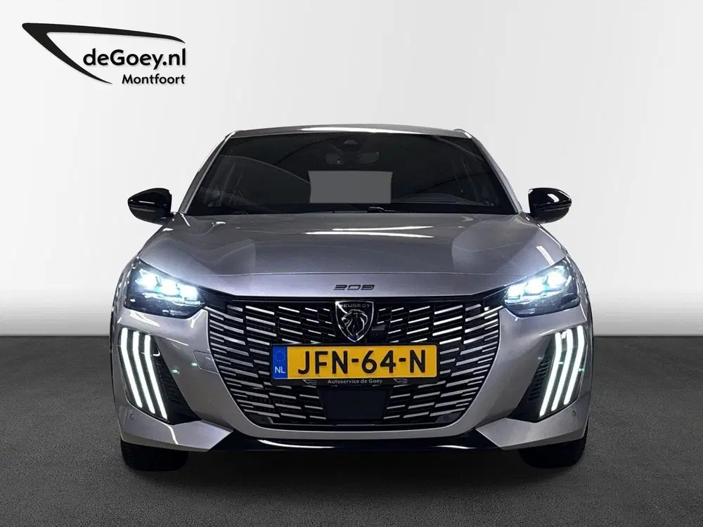Peugeot 208 1.2 Hybrid 136 e-DCS6 GT uit 2024, foto 2