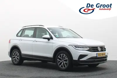 Volkswagen Tiguan 1.4 TSI DSG Plug-in Hybrid Life Navigatie uit 2022
