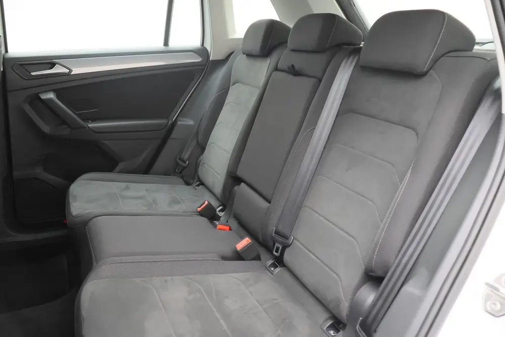 Volkswagen Tiguan 1.4 TSI DSG Plug-in Hybrid Life Navigatie uit 2022, foto 14