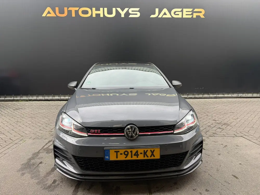 Volkswagen Golf 2.0 TSI GTI TCR Pano Camera Carplay Keyless uit 2019, foto 12